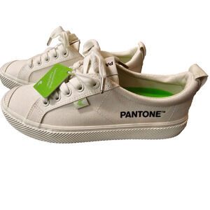 Cariuma OCA PANTONE Snow White Canvas Contrast Sneaker Size W 6.5 / M 5 Unisex
